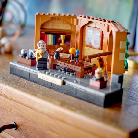 Tribute to Galileo Galilei - LEGO® Exclusive 40595