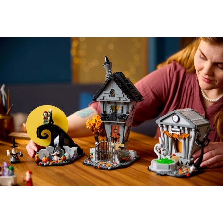 The Nightmare Before Christmas - LEGO® Disney Ideas 21351