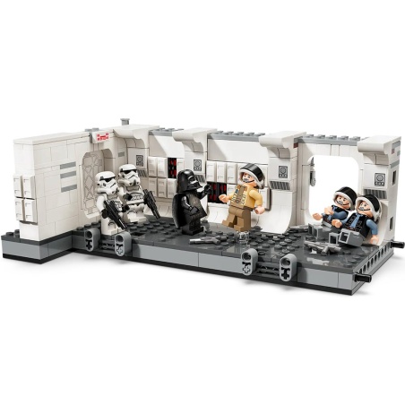 Boarding the Tantive IV™ - LEGO® Star Wars 75387