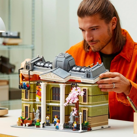 Natural History Museum - LEGO® Icons 10326