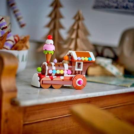 Celebration Series : Gingerbread Train Ornament - LEGO® Exclusive 40777