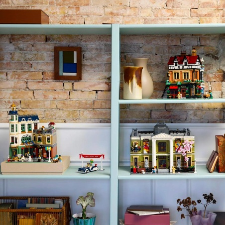 Shopping Street - LEGO® Icons 11371