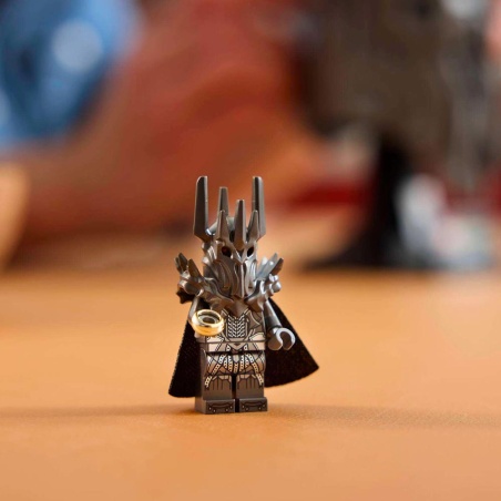 The Lord of the Rings: Sauron's Helmet - LEGO® Icons 11373