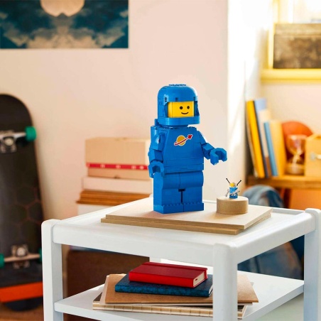 Minifigurine d’astronaute bleu grand format - LEGO® Exclusif 40921