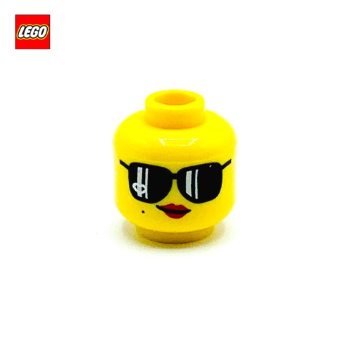 Tête de minifigurine femme avec lunettes de soleil - Pièce LEGO® 3626bpr0230