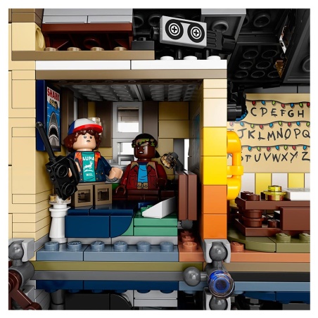 The Upside Down - LEGO® Stranger Things 75810
